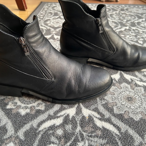 Olteya leather Booties - Picture 2 of 5
